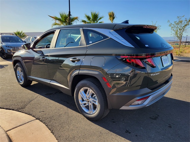 2026 Hyundai Tucson SE photo 4