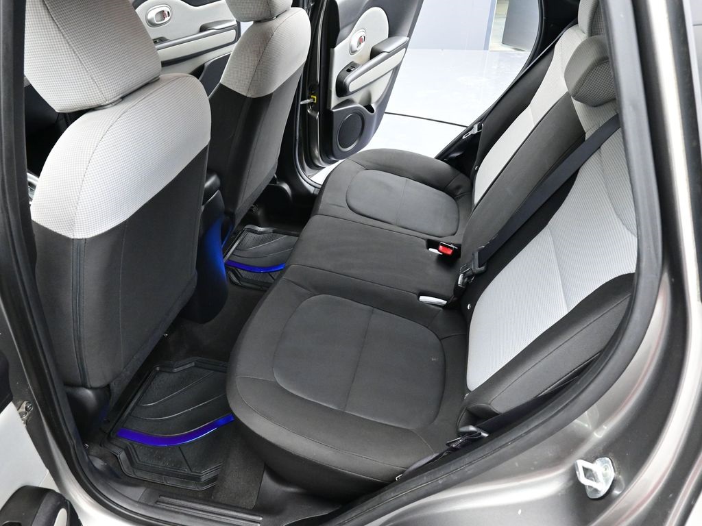 2016 Kia Soul Base photo 20