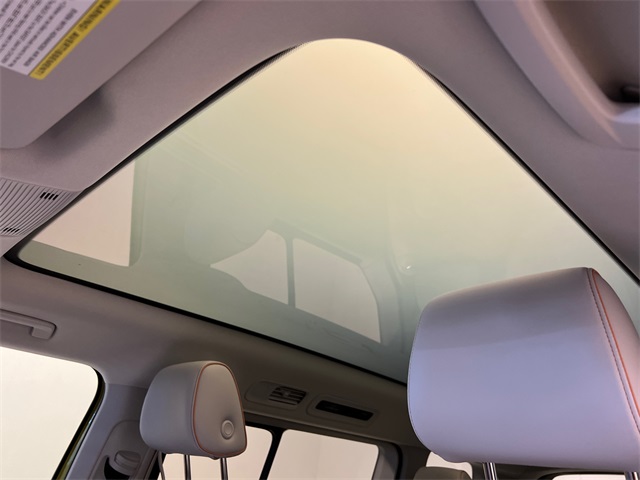 2025 Volkswagen ID. Buzz photo 18