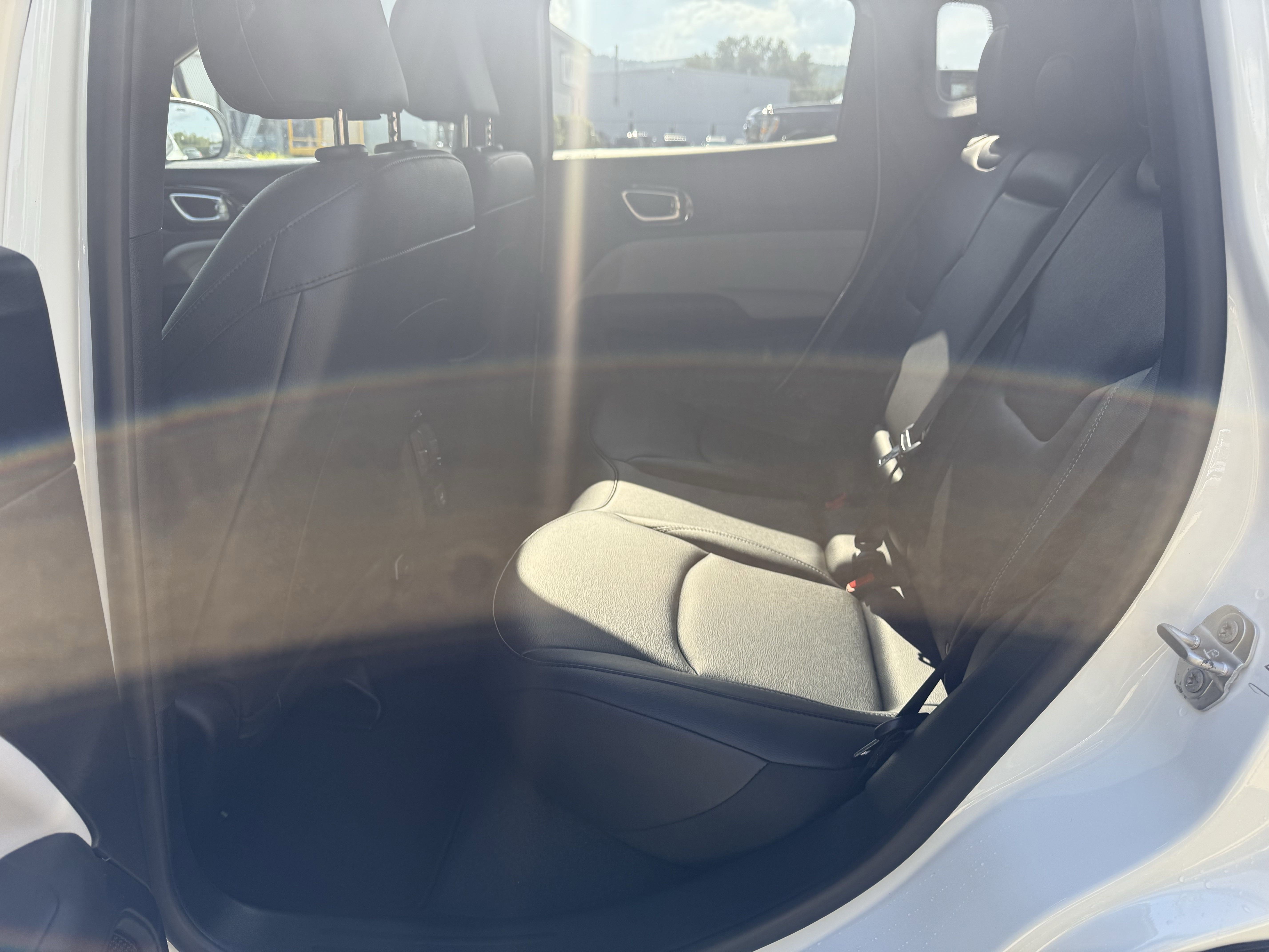 2025 Jeep Compass Limited photo 9