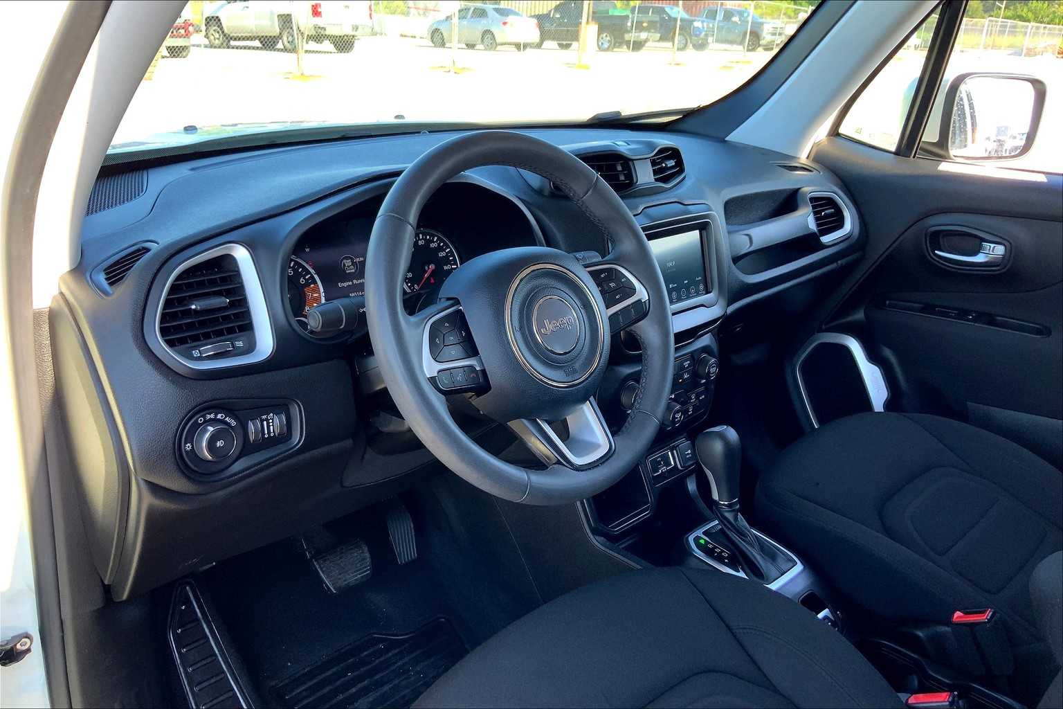 2021 Jeep Renegade Latitude photo 15
