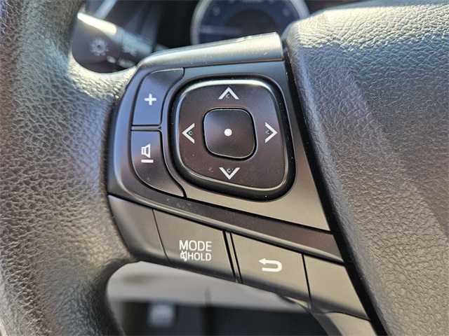 2017 Toyota Camry LE photo 19