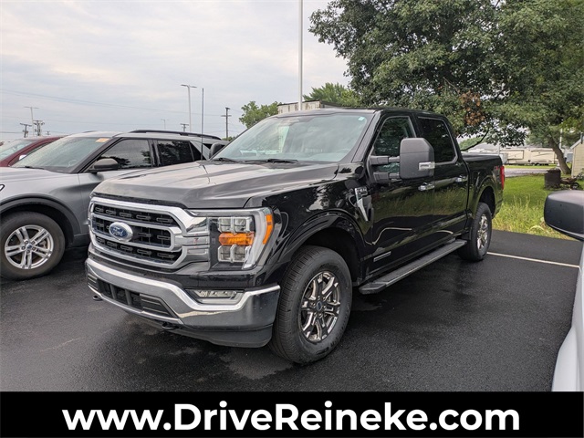 Used 2022 Black Ford XLT image 1