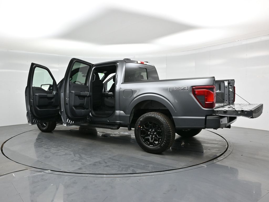 2025 Ford F-150 XLT photo 30