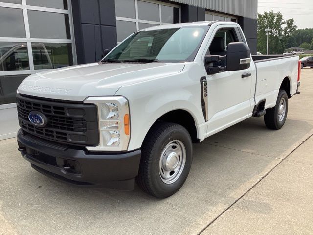 2023 Ford F-250 XL photo 2