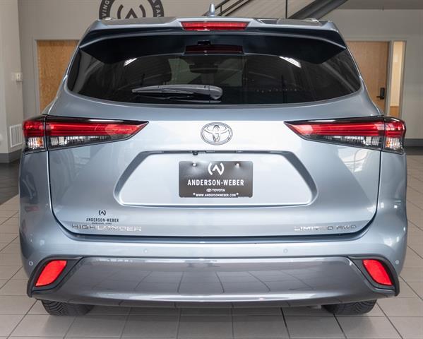 2021 Toyota Highlander Limited photo 20