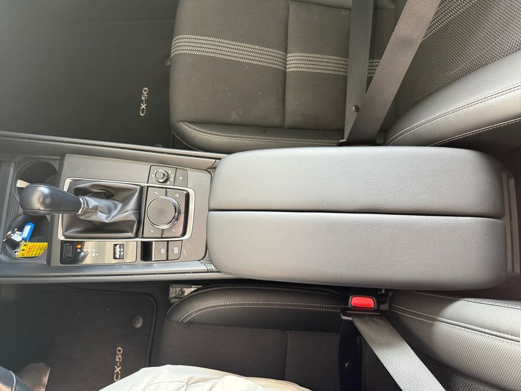 2025 Mazda CX-50 2.5 S Preferred photo 22