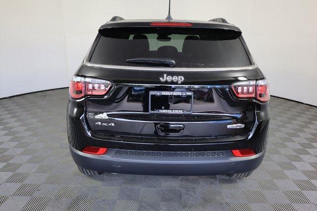 2025 Jeep Compass Latitude photo 2