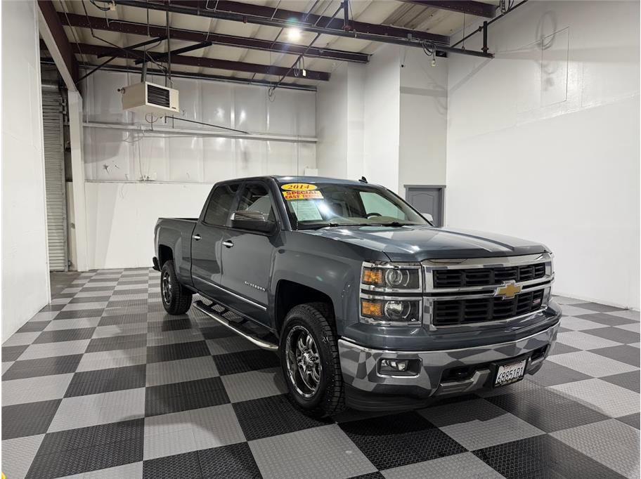 2014 Chevrolet Silverado 1500 LTZ photo 3