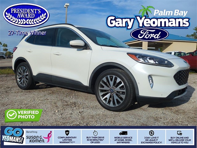 2021 Ford Escape Titanium's photo