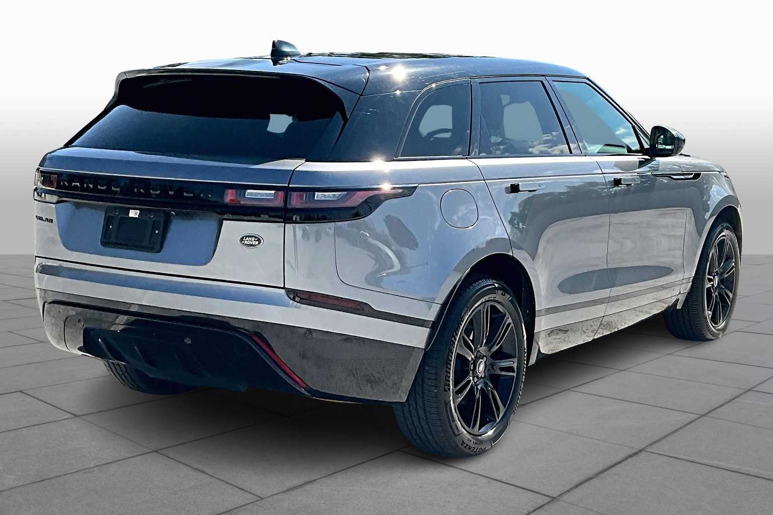 2022 Land Rover Range Rover Velar R-Dynamic S photo 11