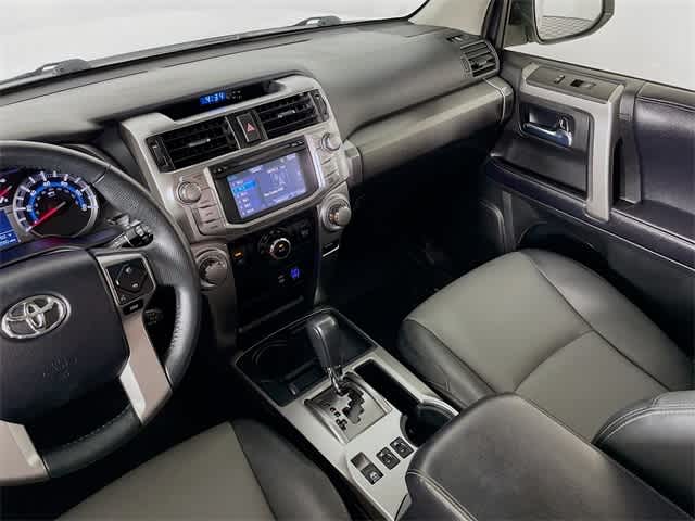 2019 Toyota 4Runner SR5 Premium photo 24
