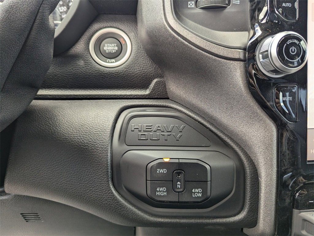 2025 Ram 2500 Tradesman photo 15