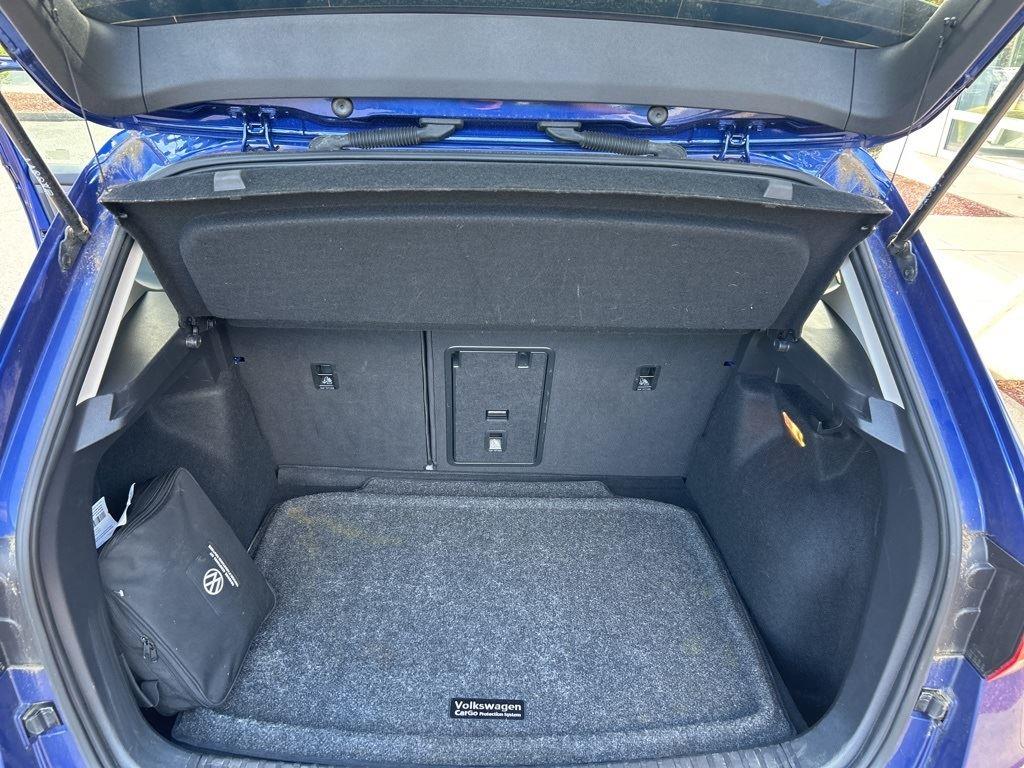 2022 Volkswagen Taos SEL photo 6