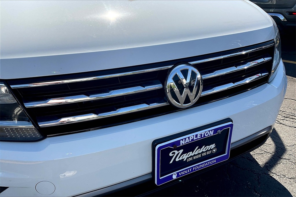 2020 Volkswagen Tiguan SE photo 28