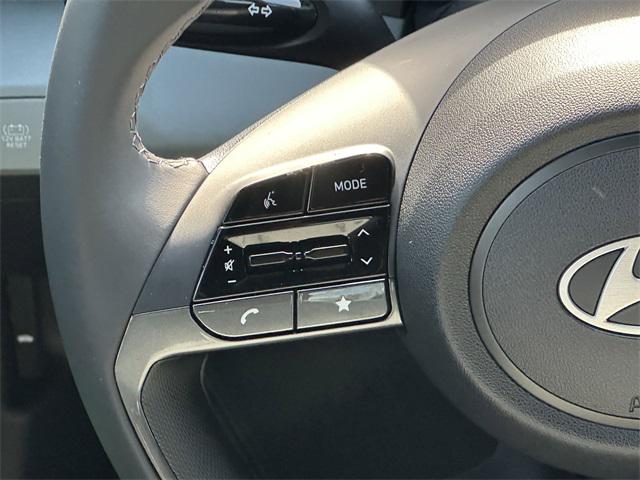 2025 Hyundai Elantra Hybrid Limited photo 23