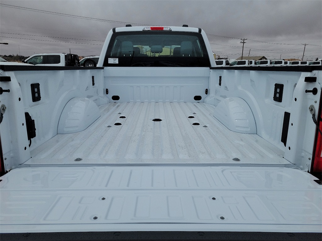 2025 Ford F-350 photo 15