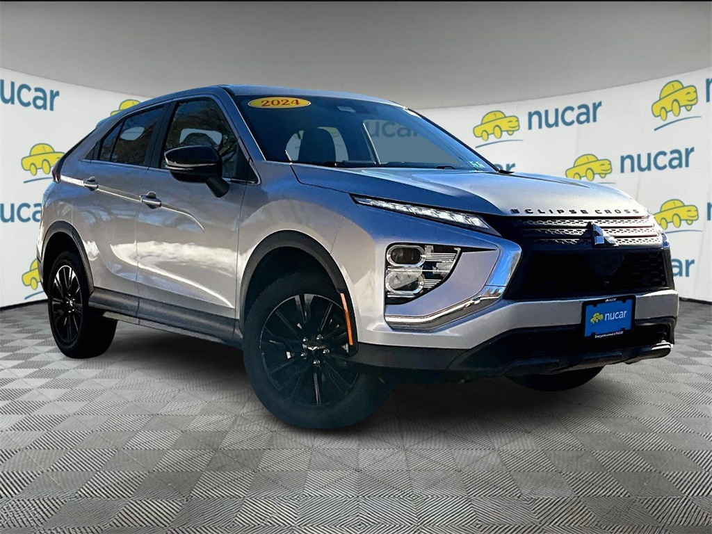 2024 Mitsubishi Eclipse Cross LE's photo