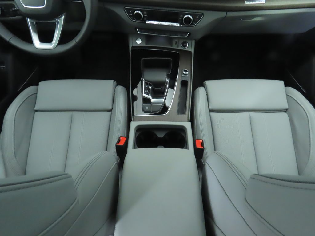 2025 Audi Q5 45 S line Premium Plus photo 16