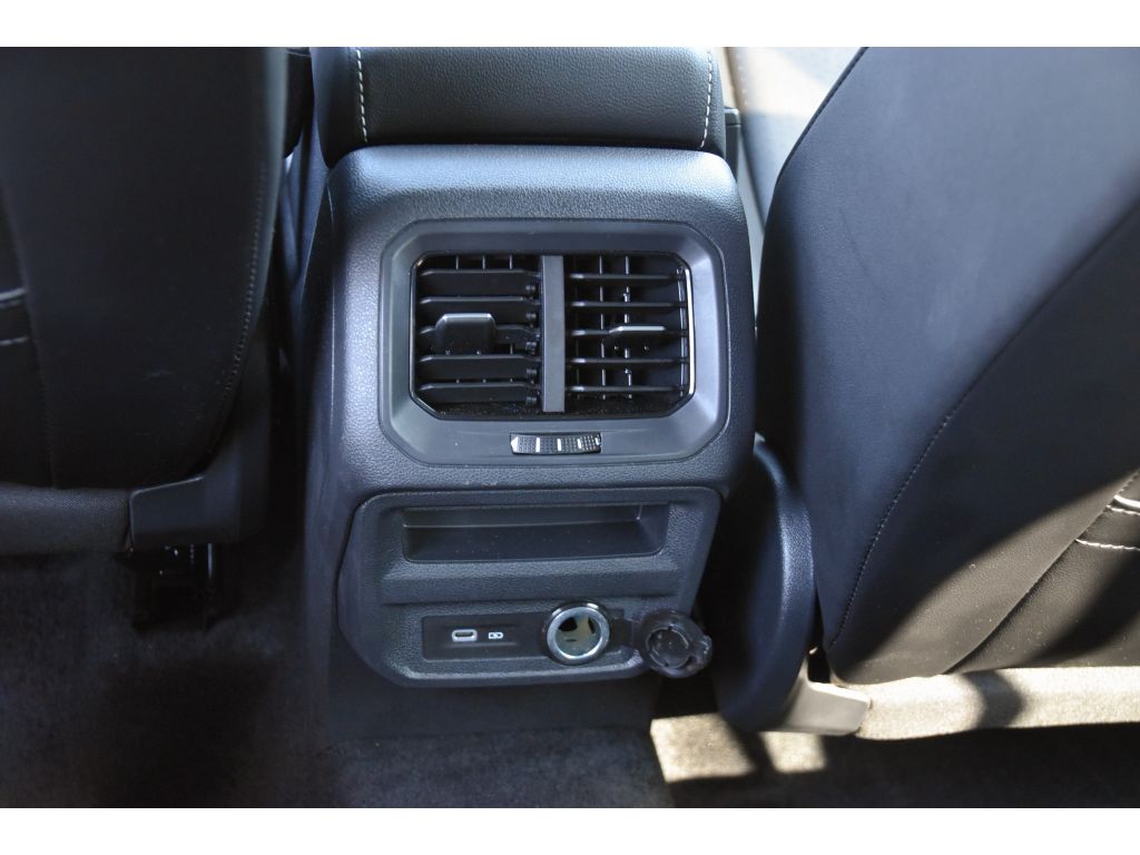 2024 Volkswagen Tiguan SE R-Line Black photo 15