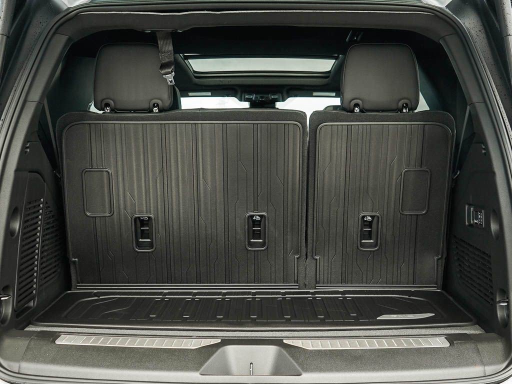 2025 Gmc Yukon Denali photo 3