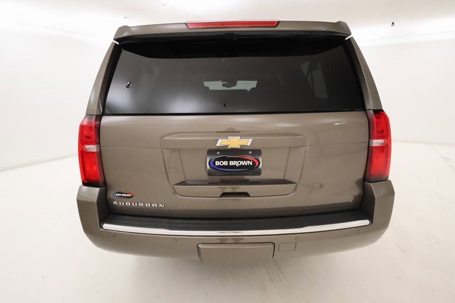 2015 Chevrolet Suburban LTZ photo 3