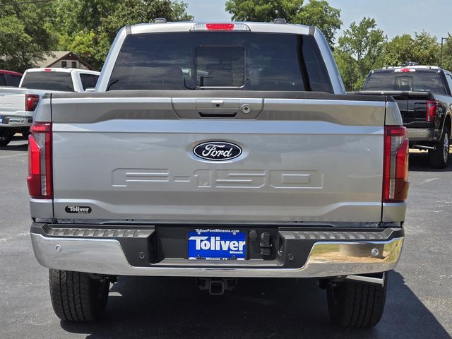 2025 Ford F-150 Lariat photo 4