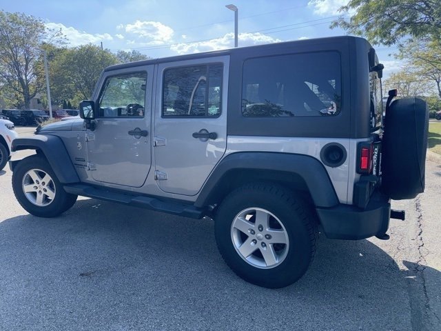 2015 Jeep Wrangler Unlimited photo 3