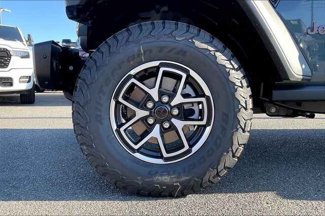 2025 Jeep Wrangler Rubicon photo 11