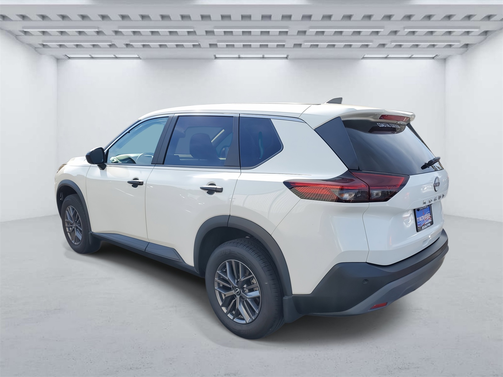 2023 Nissan Rogue S photo 3
