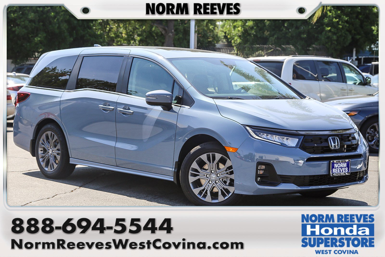 2026 Honda Odyssey Touring's photo