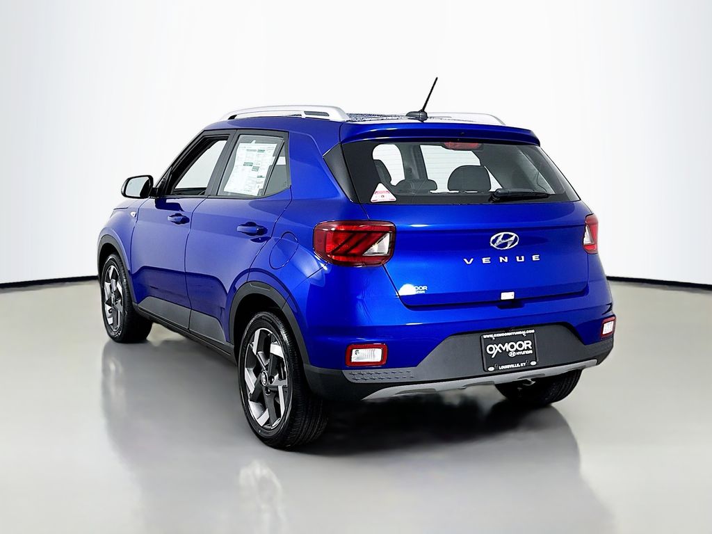 2026 Hyundai Venue SEL photo 5