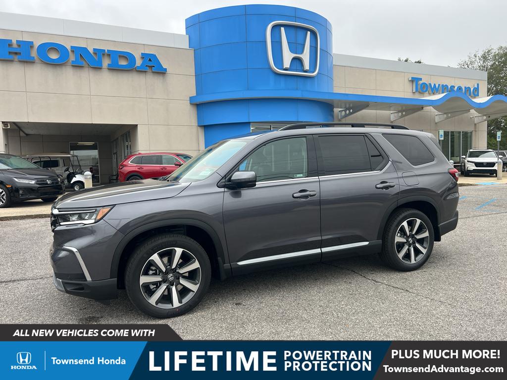 2025 Honda Pilot Touring's photo