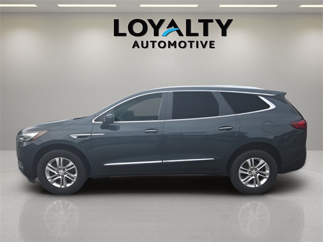 2018 Buick Enclave Essence photo 2