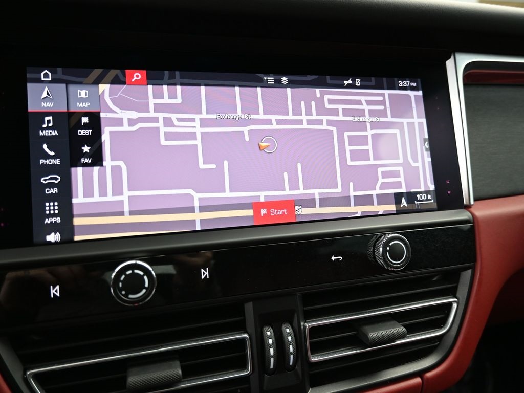 2024 Porsche Macan GTS photo 23