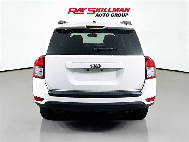 2016 Jeep Compass Sport photo 3