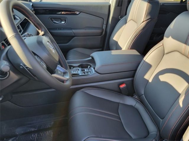 2025 Honda Pilot TrailSport photo 24