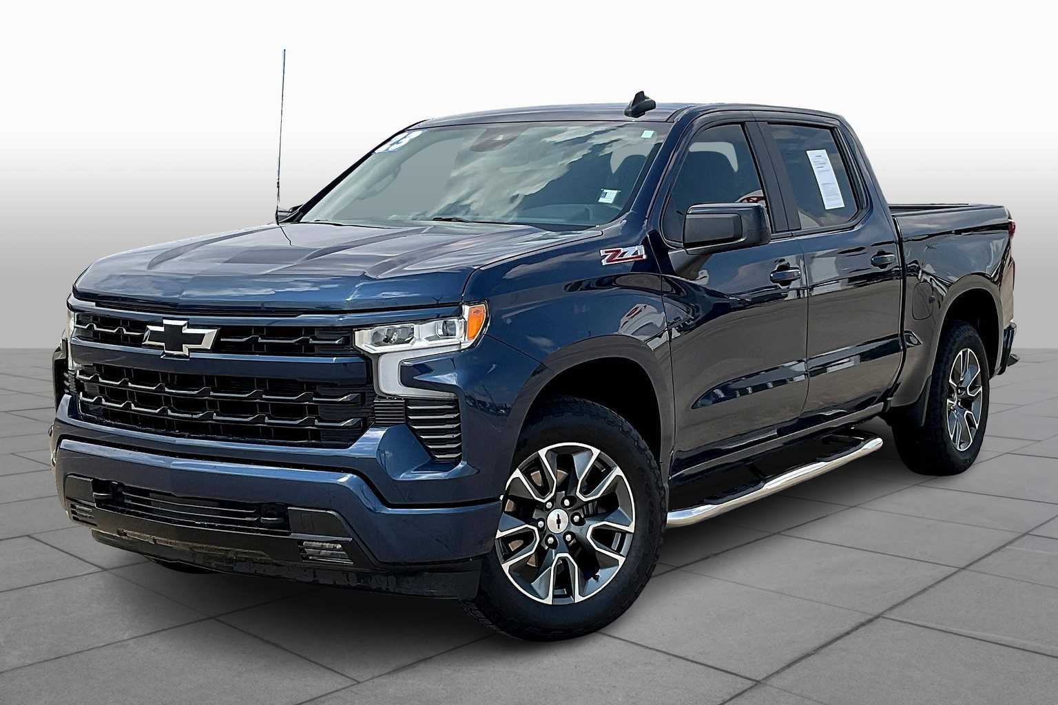 2023 Chevrolet Silverado 1500 RST photo 3
