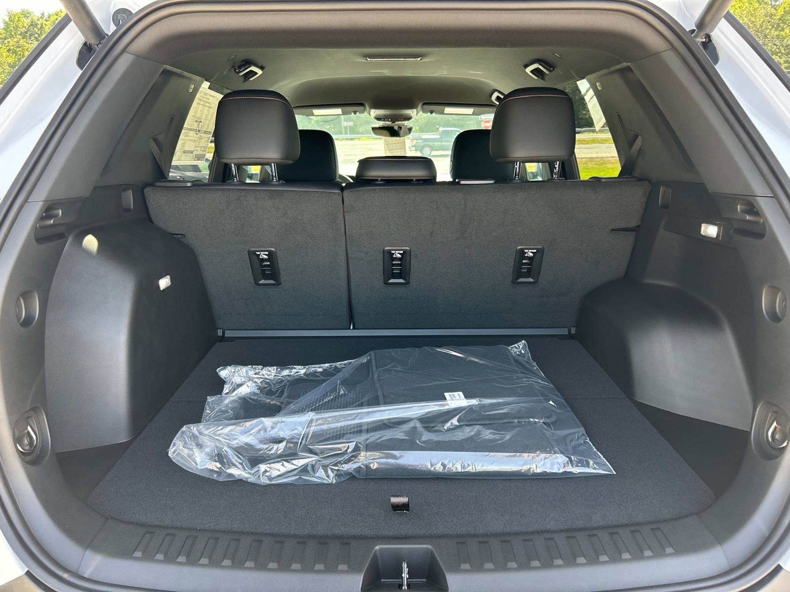2026 Chevrolet Equinox ACTIV photo 19