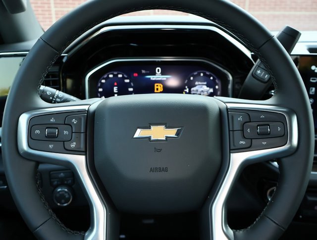 2025 Chevrolet Silverado 1500 LT photo 11