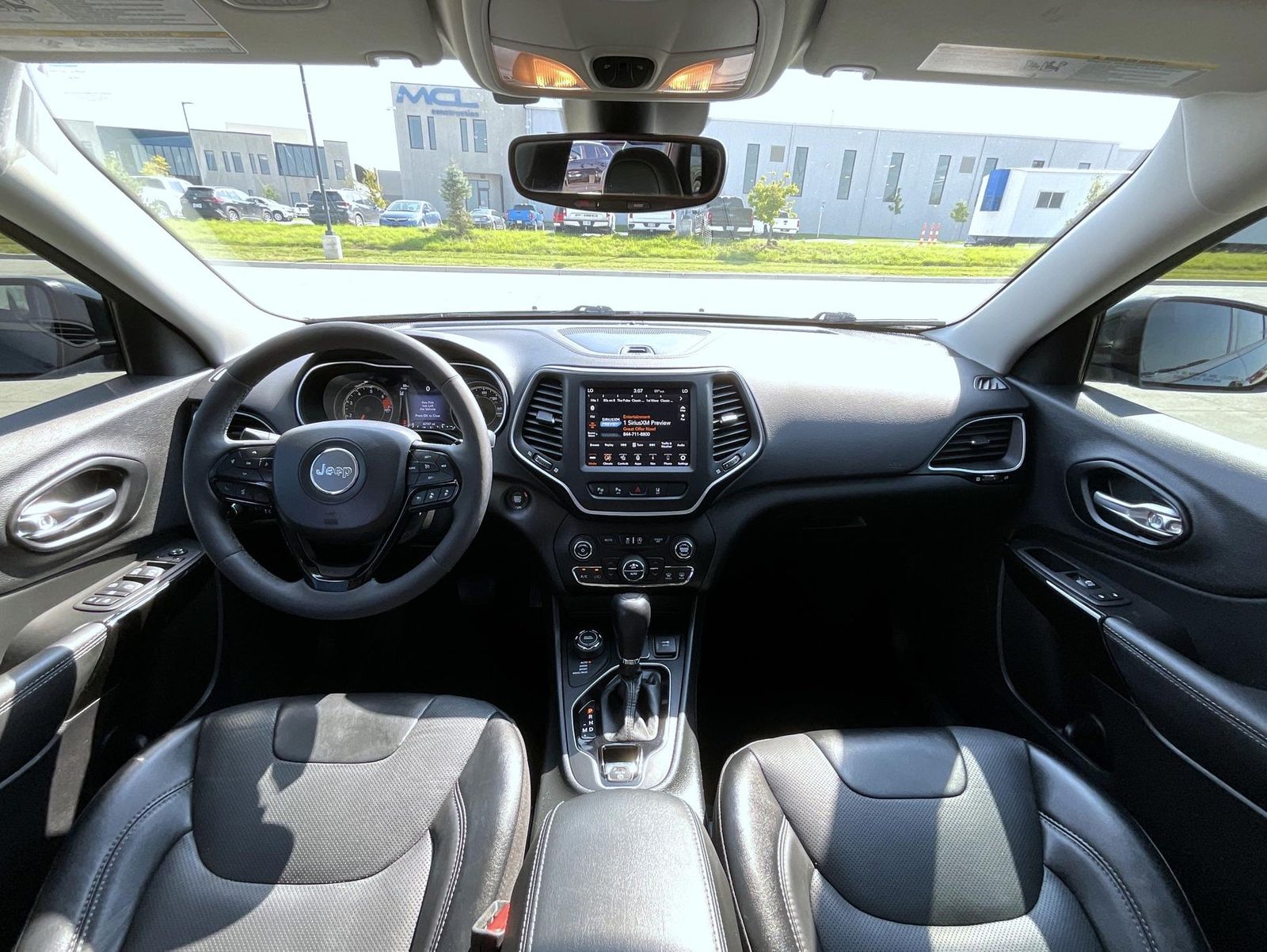 2023 Jeep Cherokee Altitude photo 12