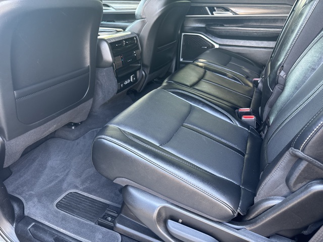 2024 Jeep Wagoneer Series II photo 19