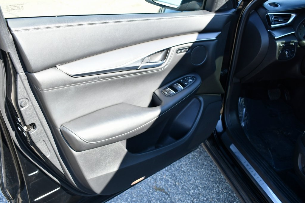 2024 Infiniti QX55 Luxe photo 13