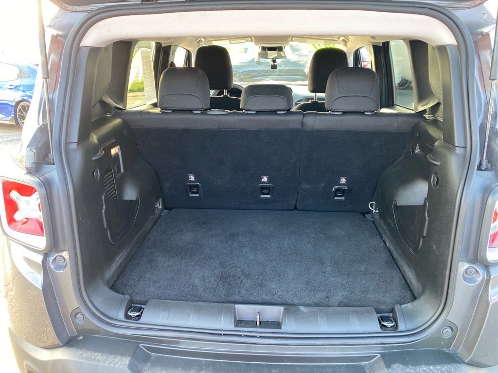 2021 Jeep Renegade Latitude photo 20