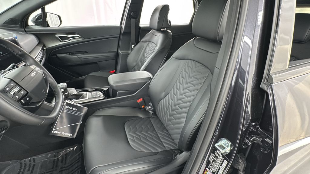 2026 Kia Sportage X-Line photo 9