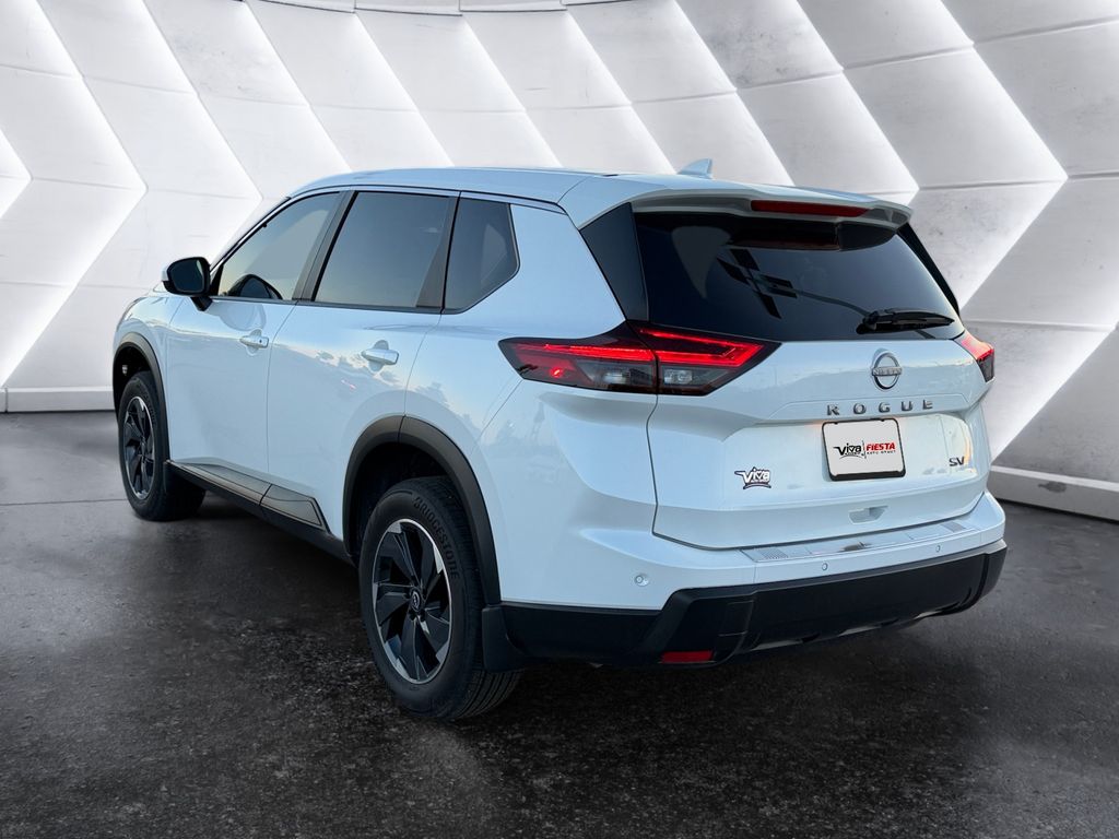 2024 Nissan Rogue SV photo 4