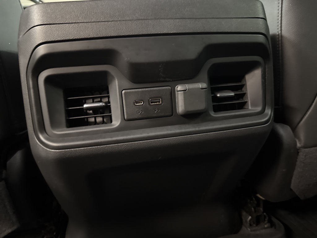 2020 Chevrolet Silverado 1500 RST photo 27