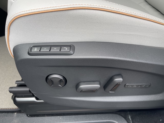 2025 Volkswagen ID. Buzz photo 17
