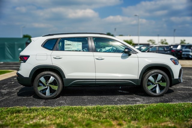 2025 Volkswagen Taos S photo 34