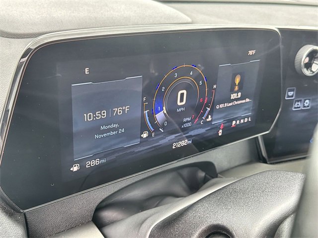 2025 Chevrolet Traverse photo 3